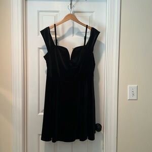 Women’s black velvet a-line cocktail dress